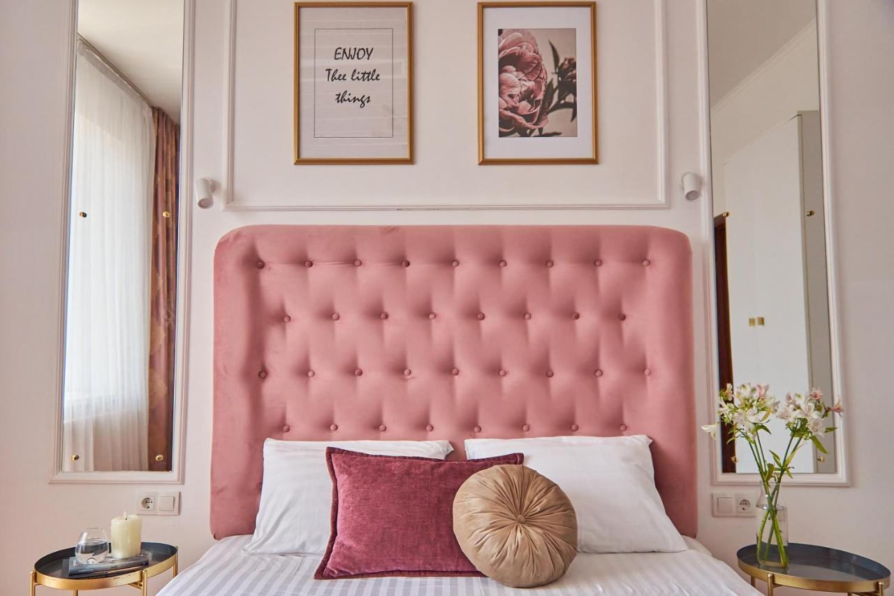 Lux Apartment Mukaczewo Zewnętrze zdjęcie