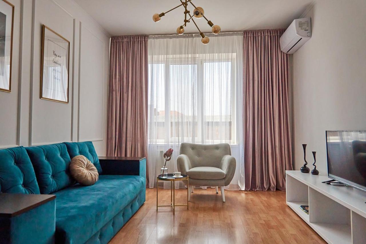 Lux Apartment Mukaczewo Zewnętrze zdjęcie